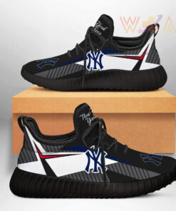 New York Yankees Custom Sneakers 014